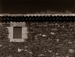 Mur de maison en ruines, Languedoc-Roussillon, 2003