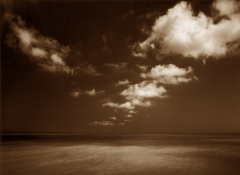 Nuages venus d'Angleterre, Normandie, France - 2002